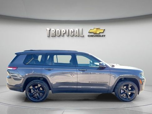 Used 2023 Jeep Grand Cherokee L Laredo image 6