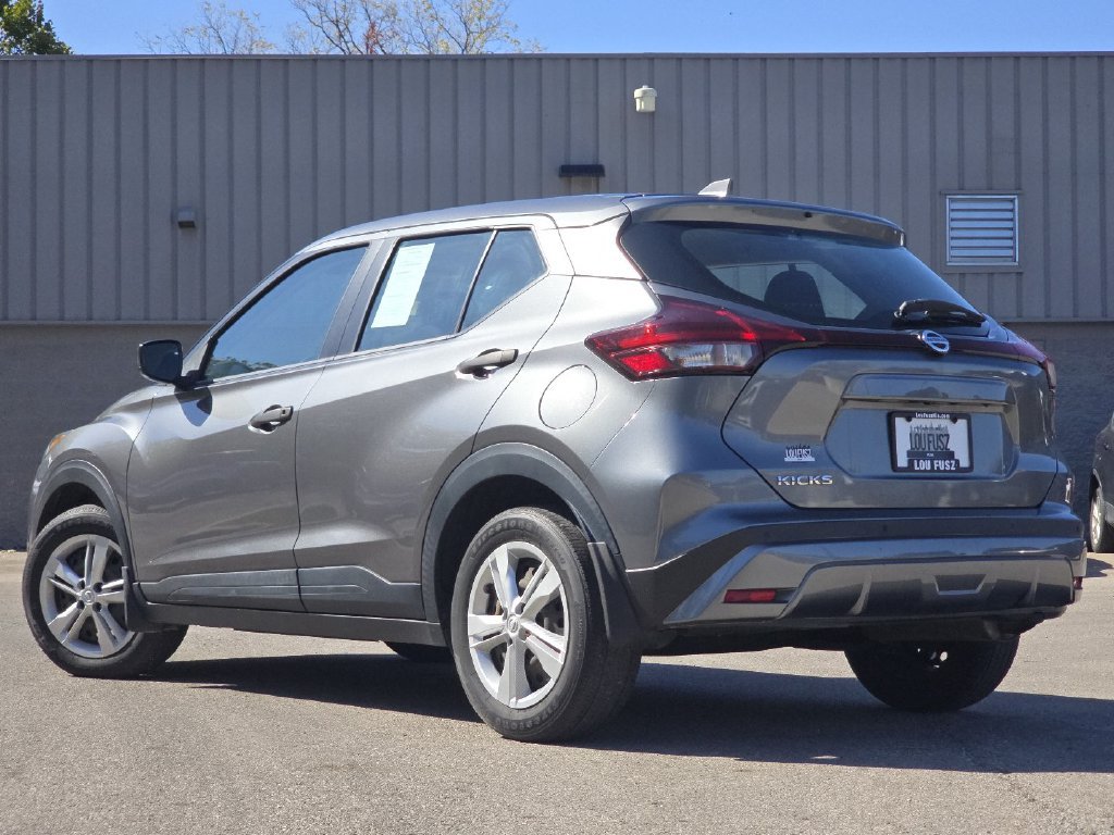 Used 2021 Nissan Kicks S FWD image 11