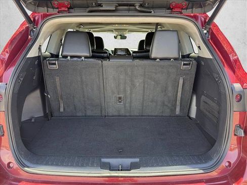 Used 2022 Toyota Highlander XLE FWD image 7