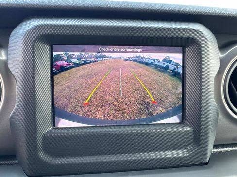 Certified 2021 Jeep Wrangler Unlimited Sport image 23