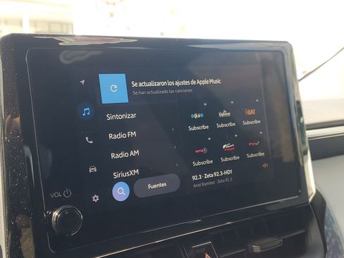 Used 2024 Toyota Corolla SE image 26