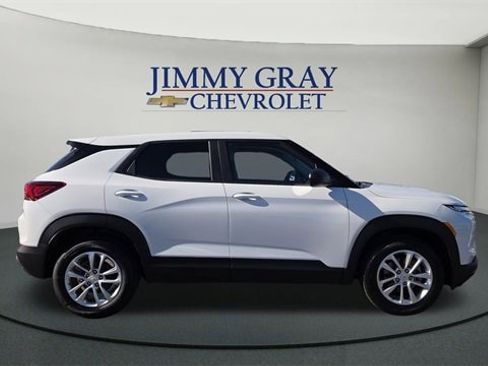 New 2026 Chevrolet TrailBlazer LS w/ LS Convenience Package image 2