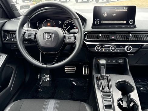 Used 2025 Honda Civic Sport image 3