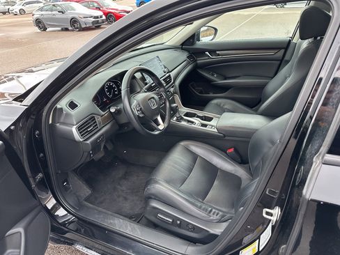 Used 2018 Honda Accord EX-L image 2