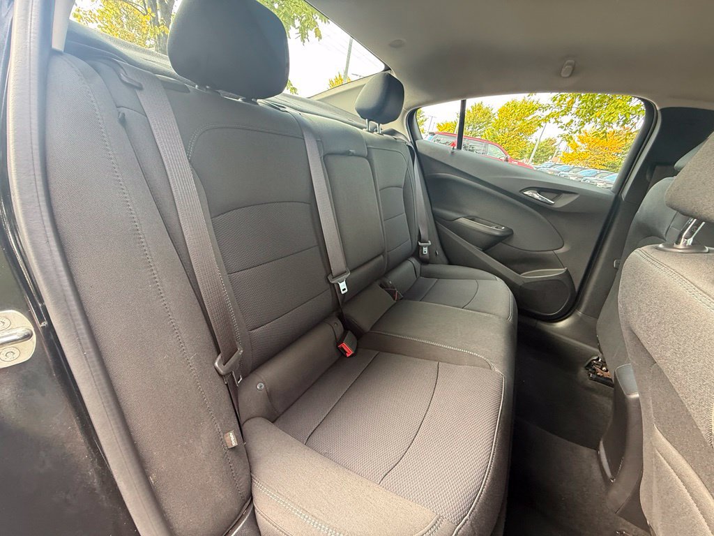 Used 2016 Chevrolet Cruze LT FWD image 23
