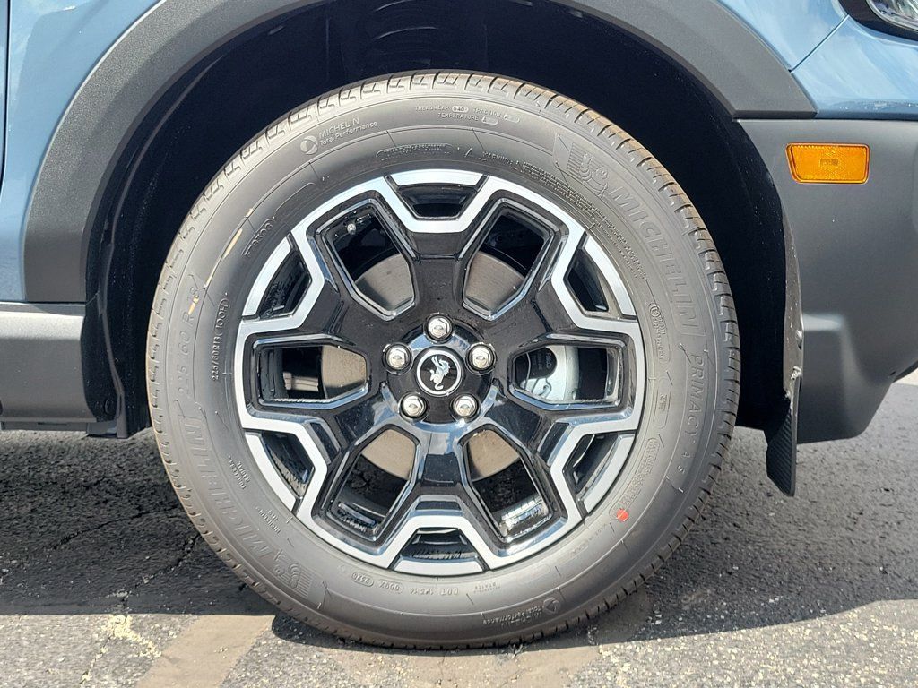 New 2026 Ford Bronco Sport Outer Banks w/ Outer Banks Tech Package+ AWD/4WD image 9