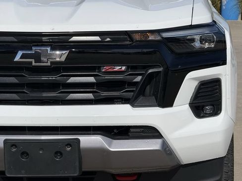 Used 2024 Chevrolet Colorado Z71 w/ Safety Package AWD/4WD image 8