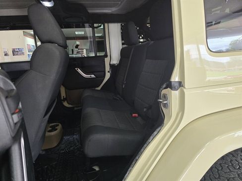 Used 2012 Jeep Wrangler Unlimited Sahara w/ Connectivity Group image 12