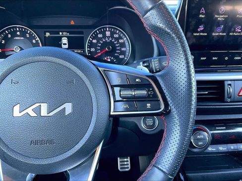 Used 2023 Kia Forte GT image 19