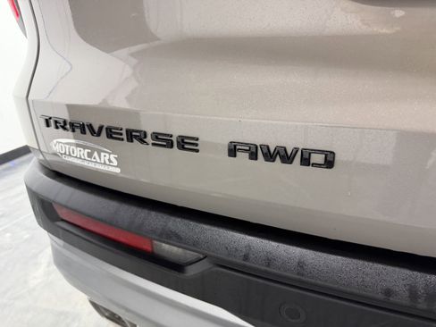 Used 2026 Chevrolet Traverse Z71 image 32