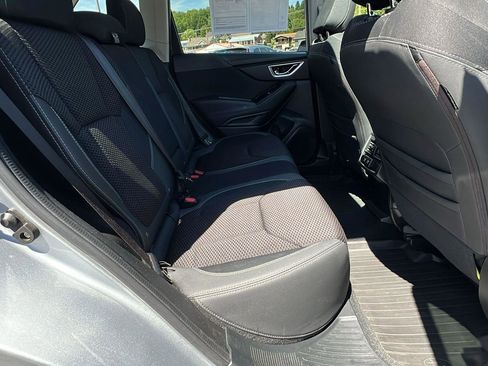 Used 2019 Subaru Forester Premium AWD/4WD image 15