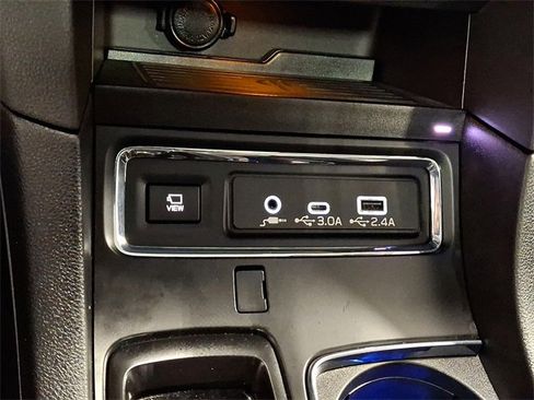 Certified 2025 Subaru Ascent Bronze Edition image 26