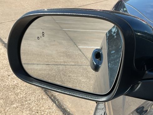 Used 2025 Kia Soul LX w/ LX Technology Package image 11