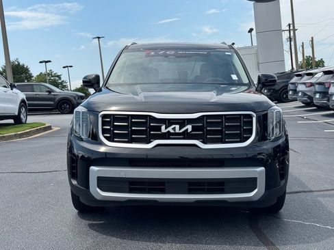 Certified 2025 Kia Telluride S FWD image 8