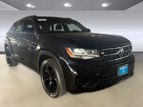 Used 2022 Volkswagen Atlas Cross Sport SEL R-Line image 6