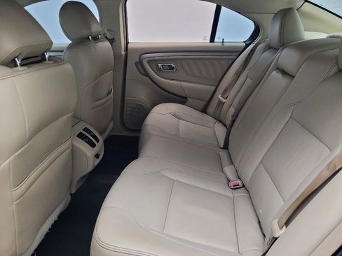 Used 2015 Ford Taurus SEL image 18