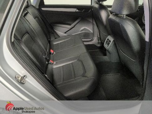 Used 2013 Volkswagen Passat 2.5 SE FWD image 31