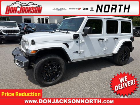 Used 2025 Jeep Wrangler Unlimited Sahara w/ Safety Group AWD/4WD image 1