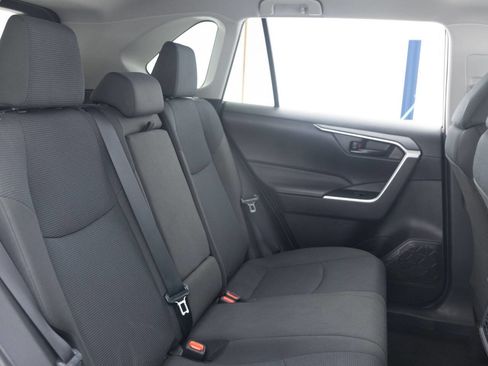 Used 2022 Toyota RAV4 LE FWD image 31