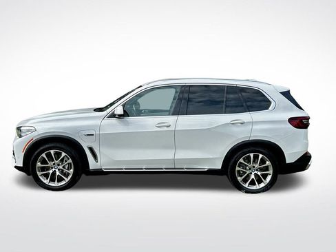 Used 2023 BMW X5 xDrive45e image 3