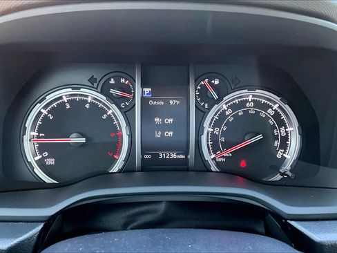 Used 2023 Toyota 4Runner Limited AWD/4WD image 23