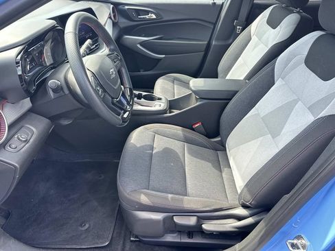 Used 2024 Chevrolet Trax RS w/ Driver Confidence Package FWD image 18