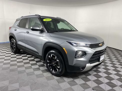 Used 2023 Chevrolet TrailBlazer LT w/ Convenience Package AWD/4WD image 1