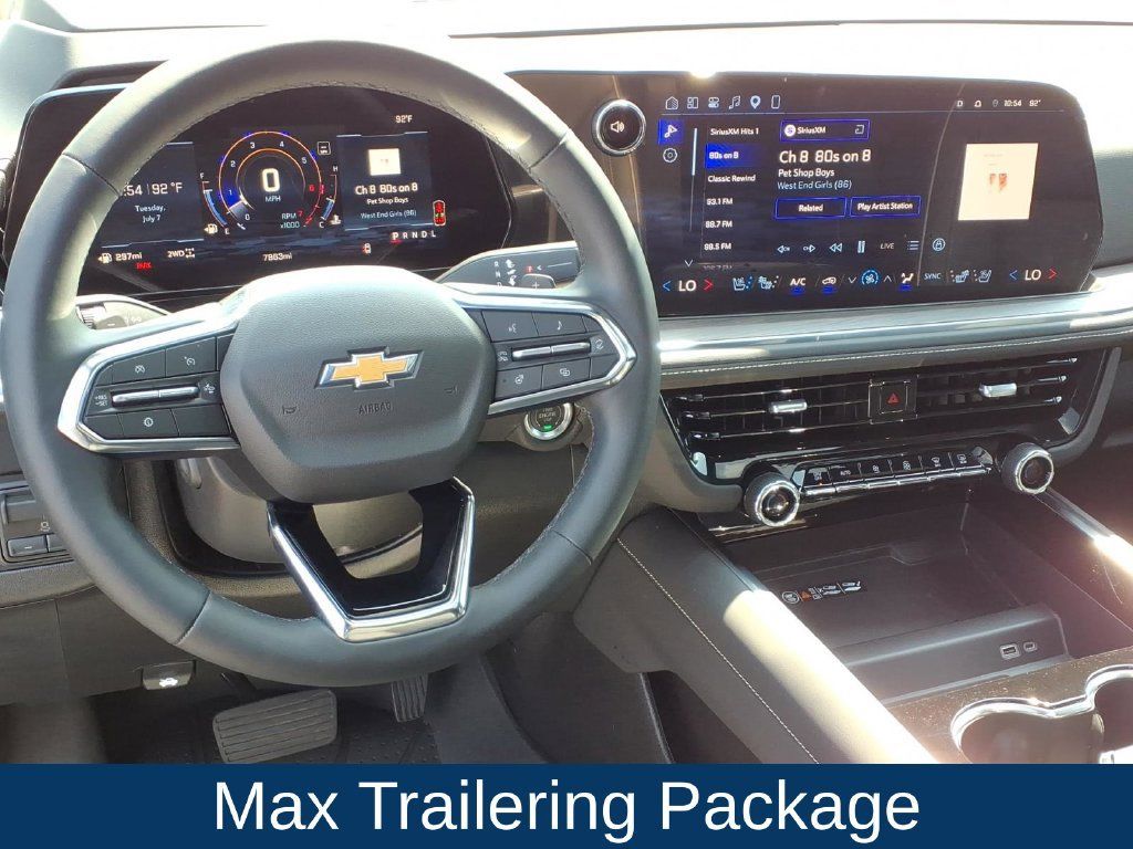 Used 2026 Chevrolet Tahoe Premier AWD/4WD image 5
