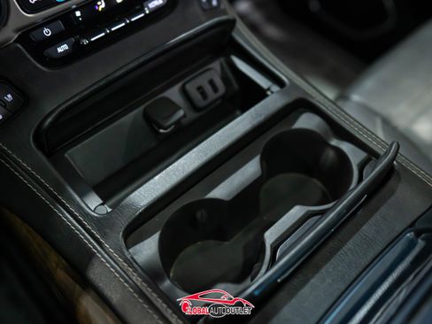 Used 2019 GMC Yukon XL Denali w/ Denali Ultimate Package image 35