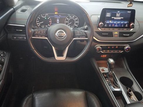 Used 2021 Nissan Altima 2.5 SR FWD image 12