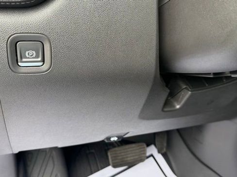 Used 2021 GMC Sierra 1500 Denali w/ Driver Alert Package II image 31