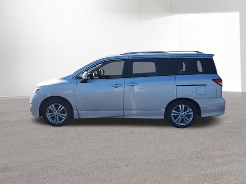 Used 2016 Nissan Quest SL w/ Value Cargo Package image 6