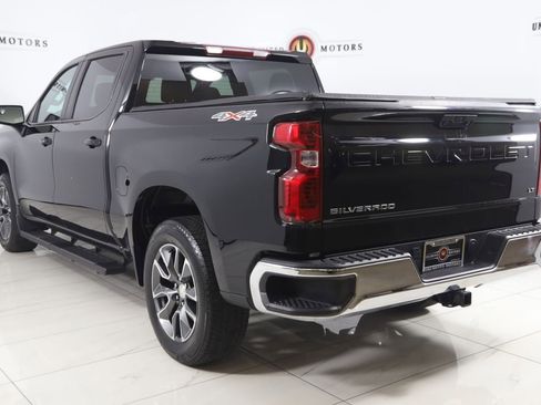 Used 2024 Chevrolet Silverado 1500 LT AWD/4WD image 4