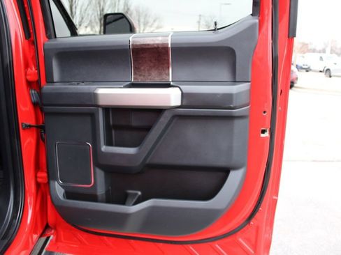 Used 2022 Ford F250 Lariat image 24