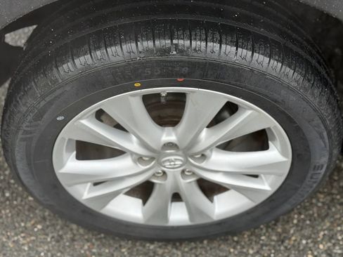 Used 2015 Toyota RAV4 Limited image 38