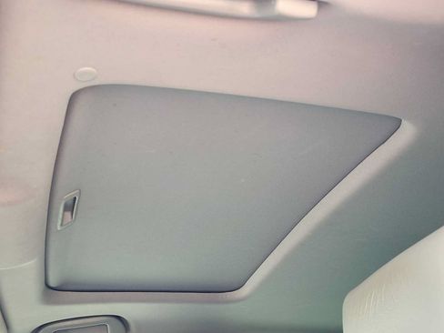 Used 2018 Honda Accord Touring image 24