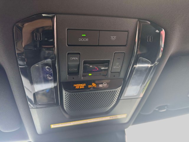 Used 2024 Lexus GX 550 w/ Accessory Package (2T) AWD/4WD image 39