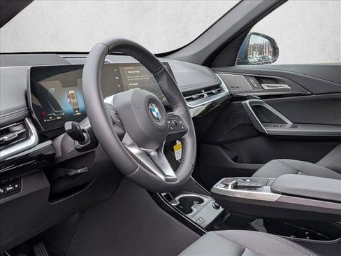New 2026 BMW X1 xDrive28i w/ Technology Package image 3