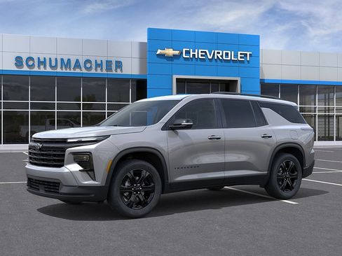 New 2027 Chevrolet Traverse LT w/ Midnight/Sport Edition AWD/4WD image 2