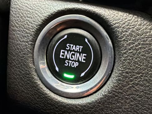 Used 2024 Cadillac XT4 Premium Luxury AWD/4WD image 25