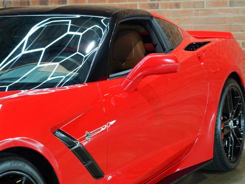 Used 2014 Chevrolet Corvette Stingray Coupe w/ 3LT Preferred Equipment Group RWD image 19