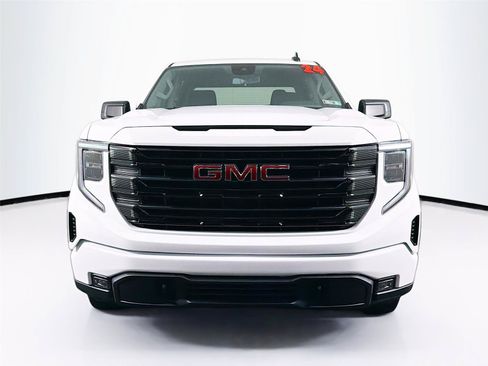 Used 2024 GMC Sierra 1500 Elevation AWD/4WD image 6
