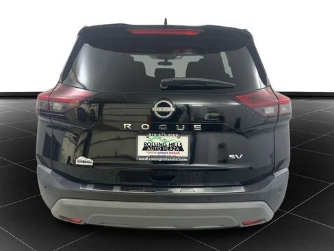 Used 2022 Nissan Rogue SV FWD image 4