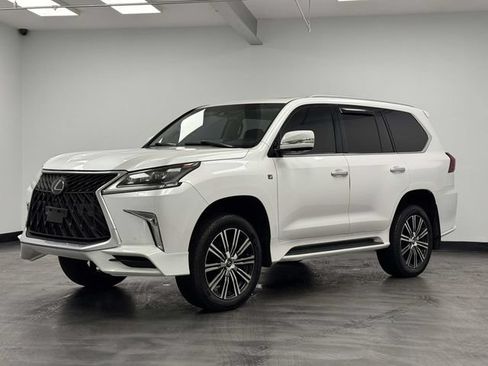 Used 2019 Lexus LX 570 4WD w/ Luxury Package image 2