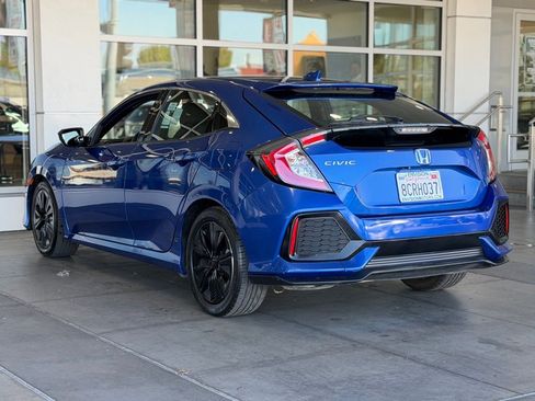 Used 2018 Honda Civic EX image 9