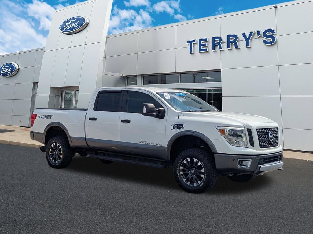 Used 2018 Nissan Titan PRO-4X w/ Pro-4x Convenience Package AWD/4WD image 1