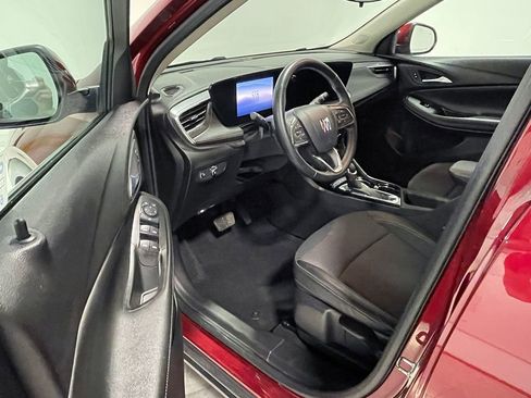 Used 2024 Buick Encore GX Preferred FWD image 19