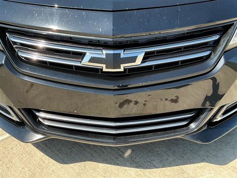 Used 2017 Chevrolet Impala Premier FWD image 12
