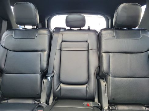 Certified 2022 Ford Explorer ST w/ Equipment Group 401A AWD/4WD image 17