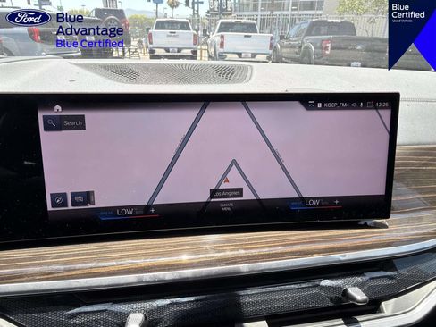 Used 2023 BMW X7 xDrive40i AWD/4WD image 31